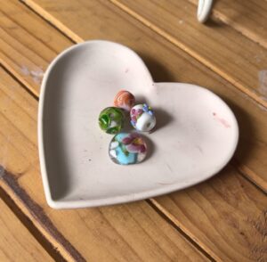 Trinket / soap Heart dish